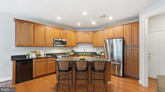 1819 HYDEN PL, Woodbridge, VA 22191