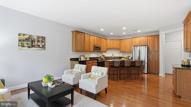 1819 HYDEN PL, Woodbridge, VA 22191