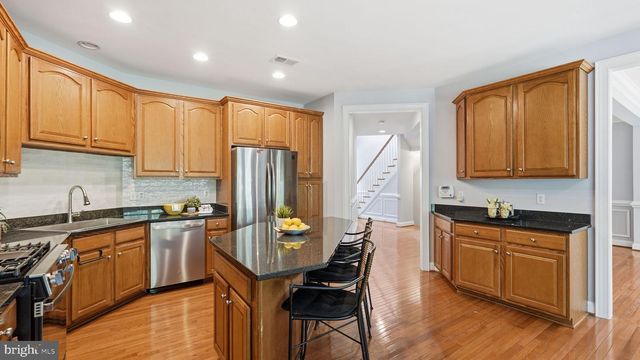 1819 HYDEN PL, Woodbridge, VA 22191