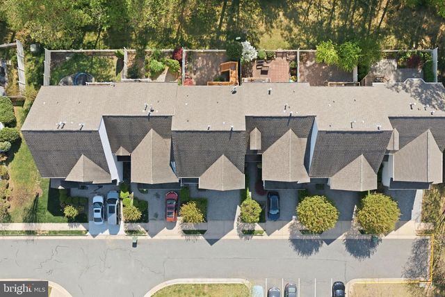 1819 HYDEN PL, Woodbridge, VA 22191