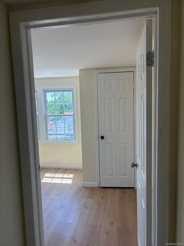 16201 85th Avenue 3 fl, Jamaica, NY 11432