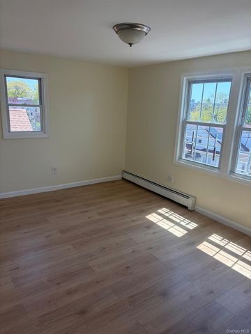 16201 85th Avenue 3 fl, Jamaica, NY 11432