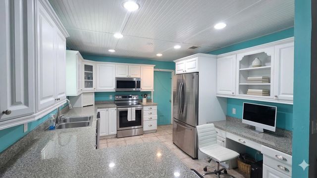 5679 Sims Road, Delray Beach, FL 33484