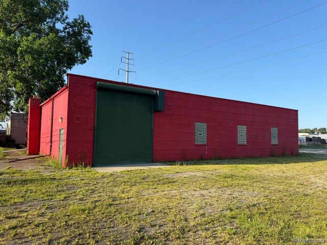 23515 Blackstone Avenue, Warren, MI 48089