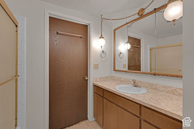 597 W BROOKSHIRE DR, Ogden, UT 84405