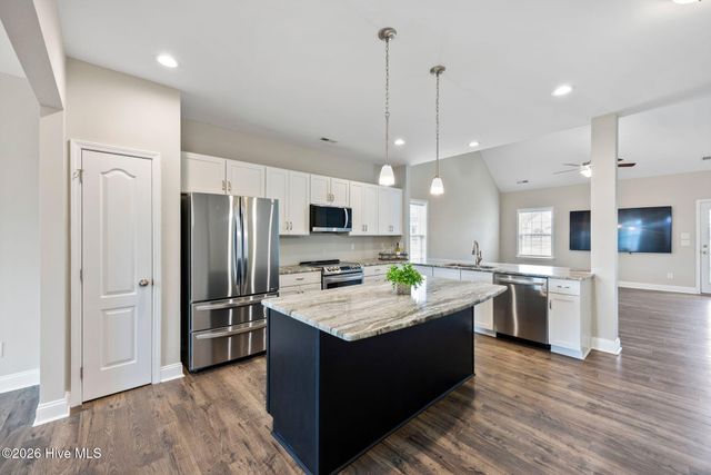 7801 Waterwillow Drive, Leland, NC 28451