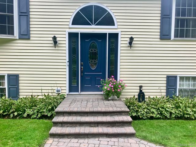 36 Carpenter Road, New Hampton, NY 10958
