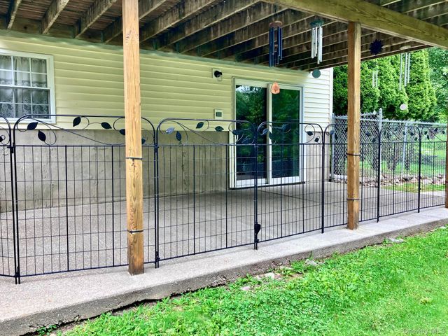 36 Carpenter Road, New Hampton, NY 10958