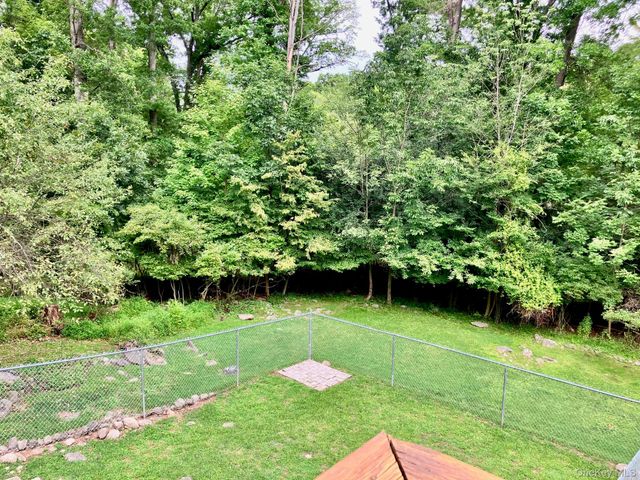 36 Carpenter Road, New Hampton, NY 10958