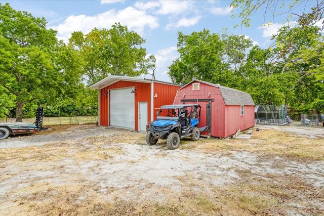 7436 FM 2729, Van Alstyne, TX 75495