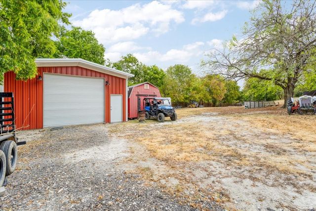 7436 FM 2729, Van Alstyne, TX 75495