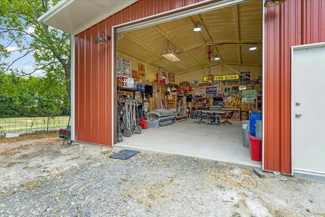 7436 FM 2729, Van Alstyne, TX 75495