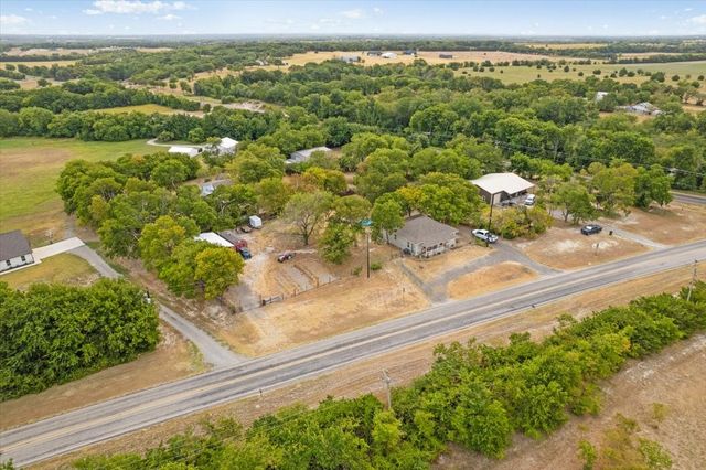 7436 FM 2729, Van Alstyne, TX 75495