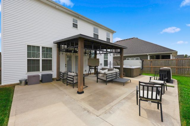 1333 Angus Trail, Lexington, KY 40509