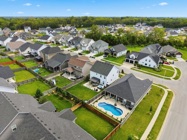 1333 Angus Trail, Lexington, KY 40509
