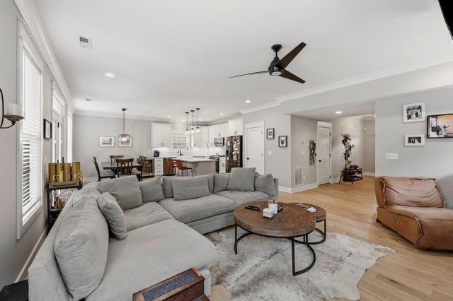 1333 Angus Trail, Lexington, KY 40509