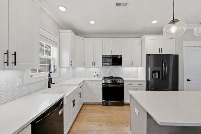 1333 Angus Trail, Lexington, KY 40509