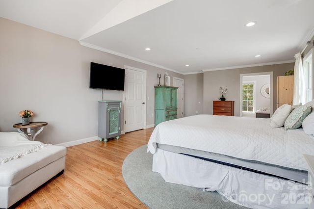 17 Moss Pink Place, Asheville, NC 28806