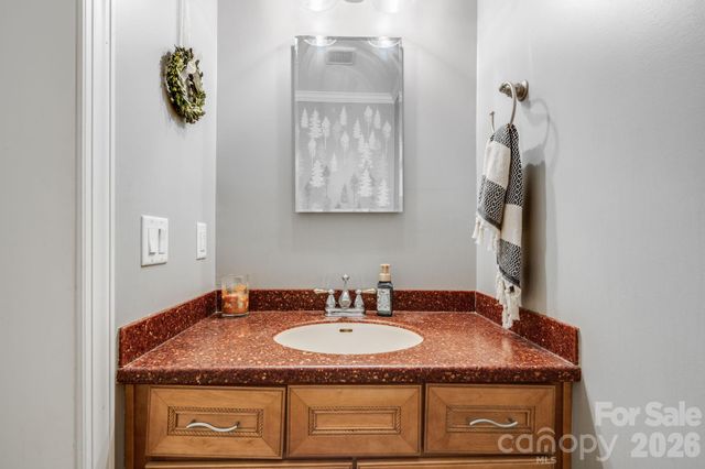 17 Moss Pink Place, Asheville, NC 28806