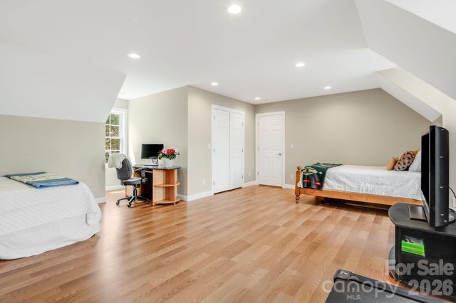 17 Moss Pink Place, Asheville, NC 28806