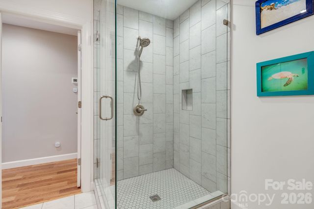 17 Moss Pink Place, Asheville, NC 28806