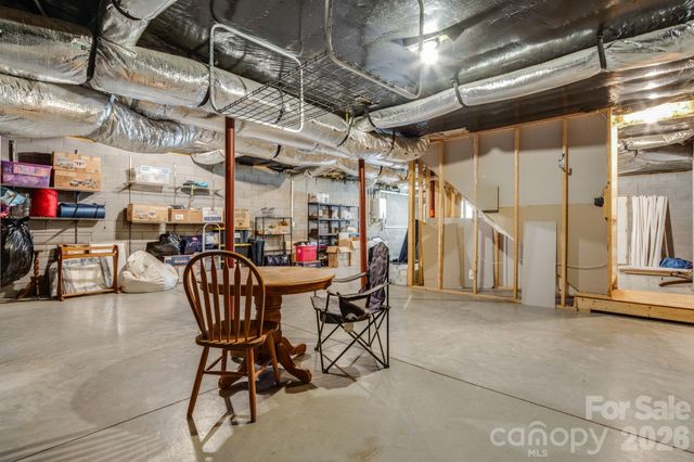 17 Moss Pink Place, Asheville, NC 28806