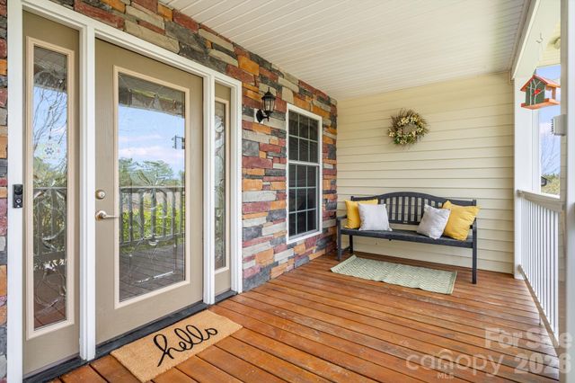 17 Moss Pink Place, Asheville, NC 28806