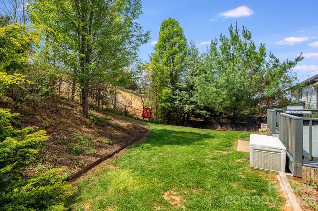 17 Moss Pink Place, Asheville, NC 28806