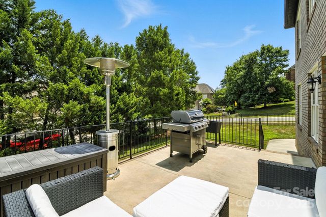 4134 Burnage Hall Road, Harrisburg, NC 28075