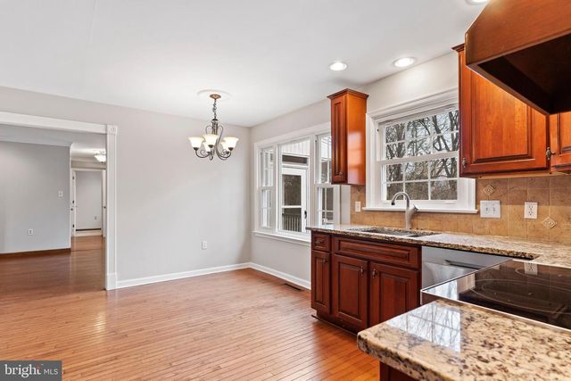 613 FAIRWAY DR, Camp Hill, PA 17011