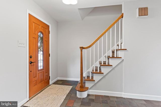 613 FAIRWAY DR, Camp Hill, PA 17011