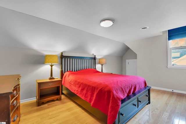327 W Prentiss Avenue, Greenville, SC 29605