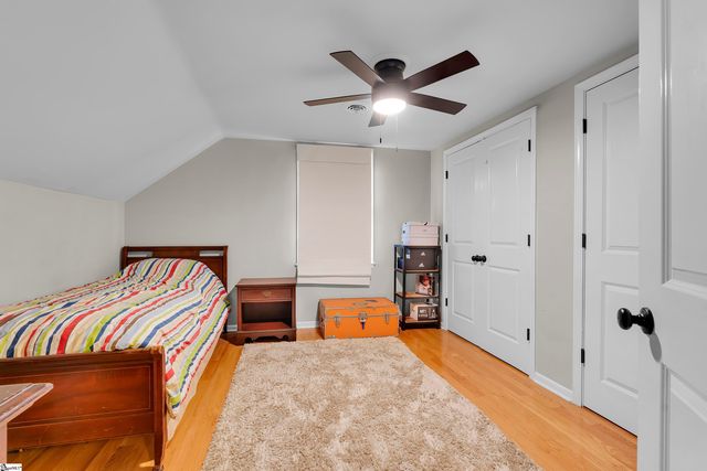 327 W Prentiss Avenue, Greenville, SC 29605