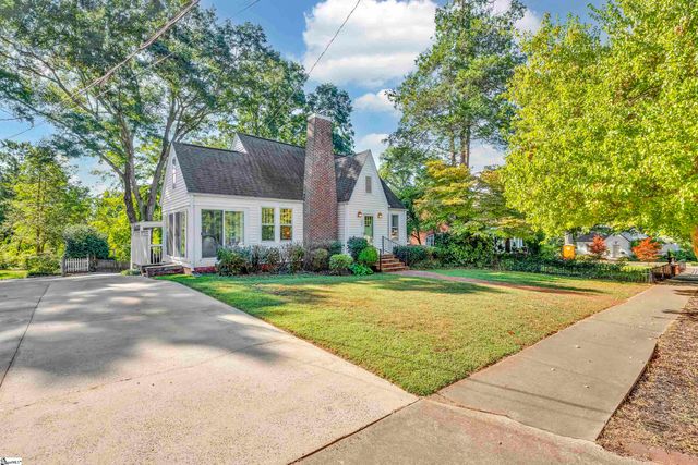 327 W Prentiss Avenue, Greenville, SC 29605