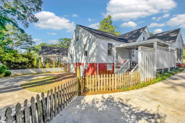 327 W Prentiss Avenue, Greenville, SC 29605