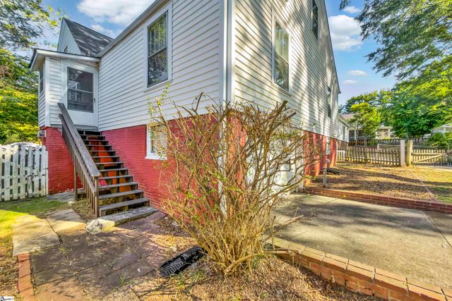 327 W Prentiss Avenue, Greenville, SC 29605