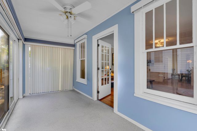 327 W Prentiss Avenue, Greenville, SC 29605