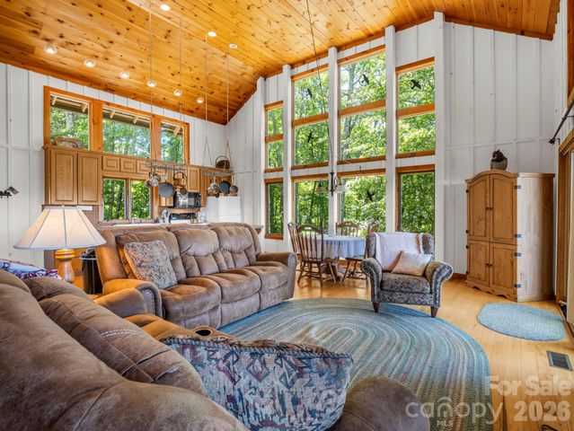 182 Antler Ridge, Rosman, NC 28772