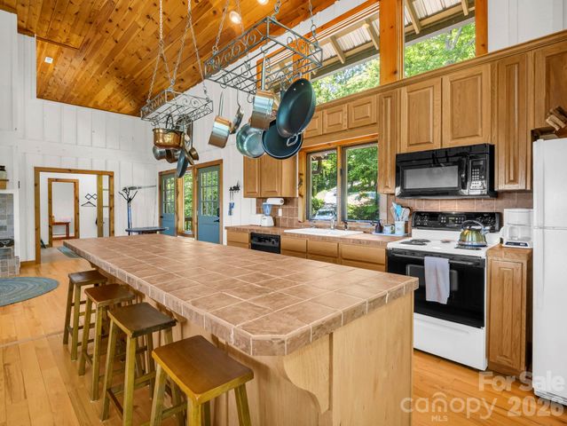 182 Antler Ridge, Rosman, NC 28772
