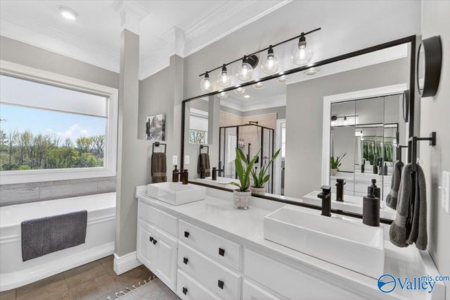 107 Ryanridge Road, Huntsville, AL 35806