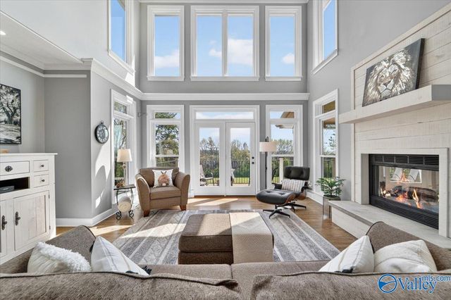 107 Ryanridge Road, Huntsville, AL 35806