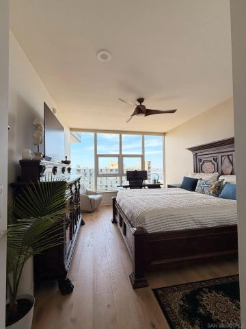 1325 Pacific Highway 1301, San Diego, CA 92101