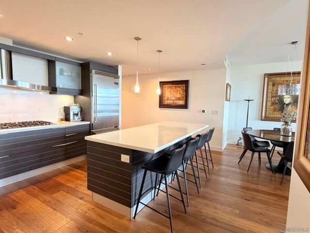 1325 Pacific Highway 1301, San Diego, CA 92101