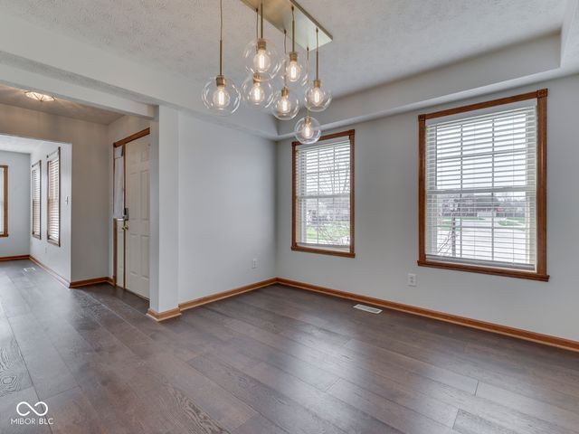 7725 Skerries Court, Indianapolis, IN 46217