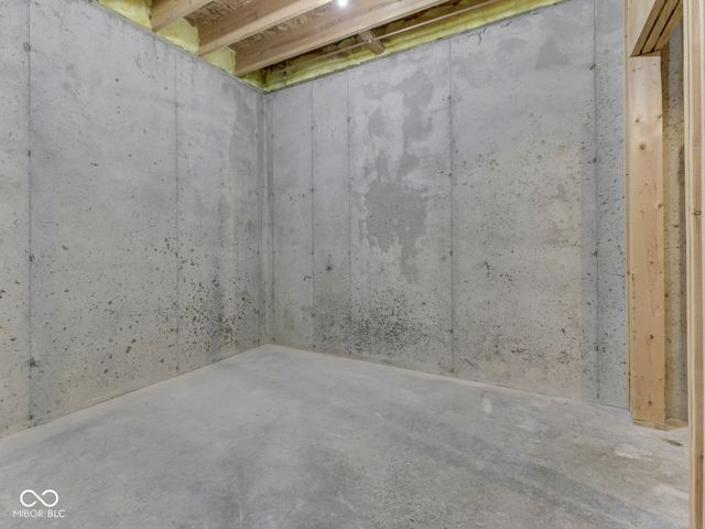 7725 Skerries Court, Indianapolis, IN 46217