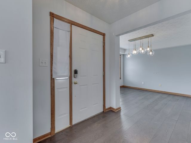 7725 Skerries Court, Indianapolis, IN 46217