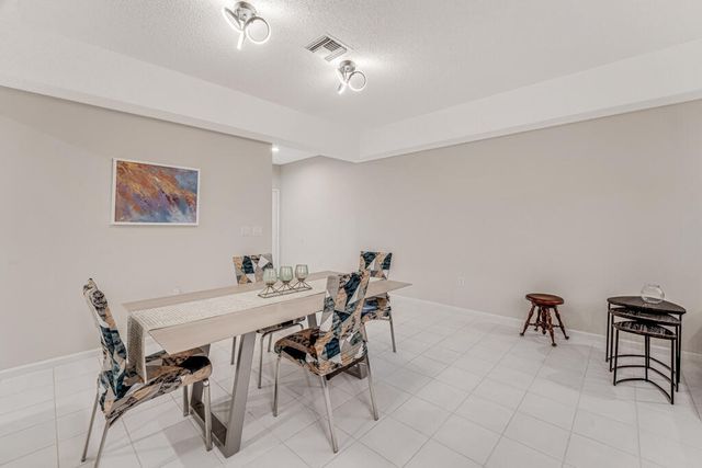 9998 Seacrest Circle C, Boynton Beach, FL 33437