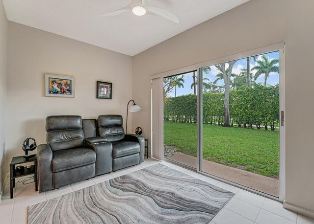 9998 Seacrest Circle C, Boynton Beach, FL 33437