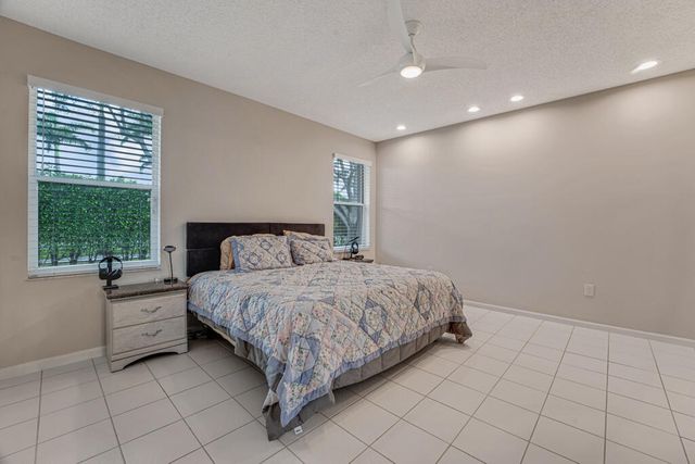 9998 Seacrest Circle C, Boynton Beach, FL 33437
