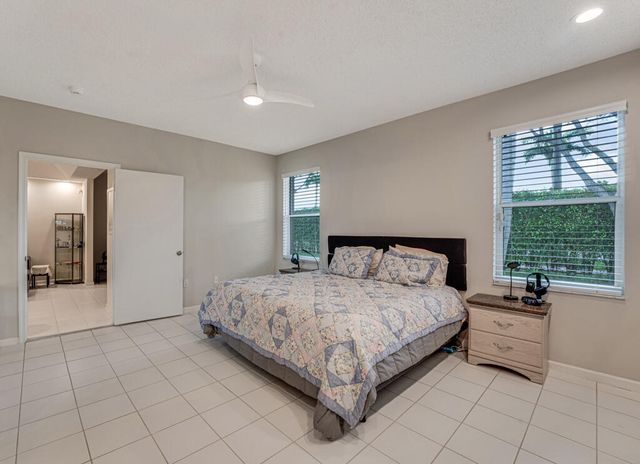 9998 Seacrest Circle C, Boynton Beach, FL 33437